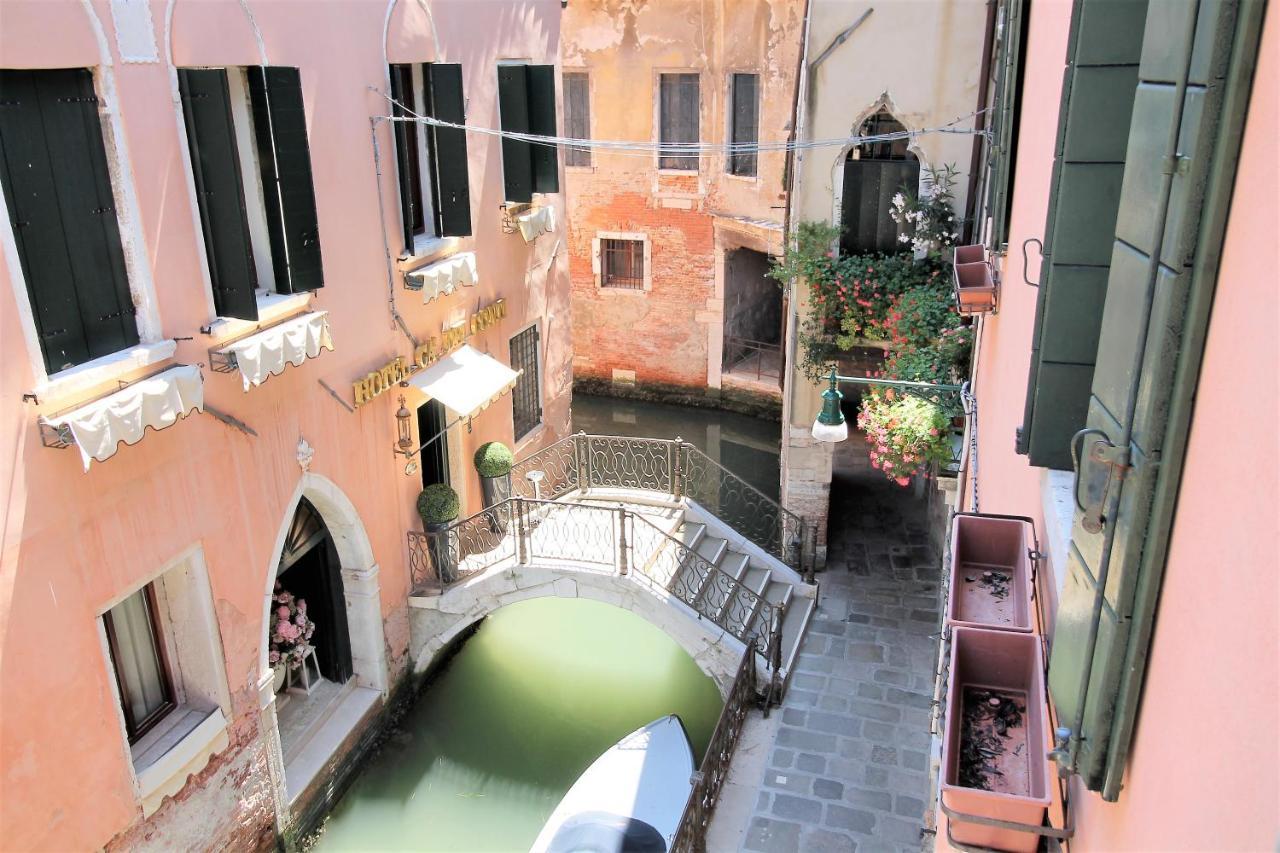 Apartament Charming Canal View San Marco Wenecja