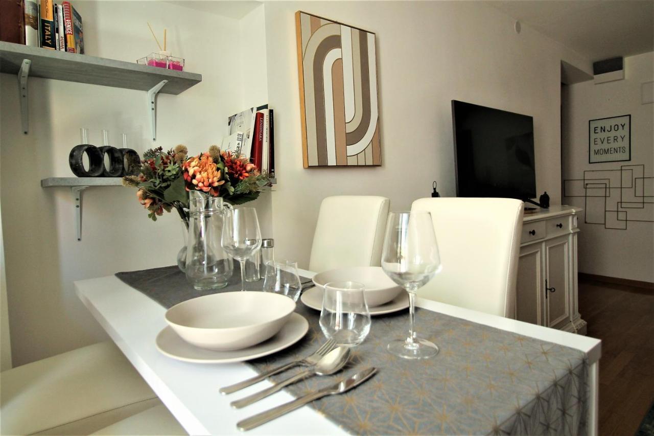 Charming Canal View San Marco Apartament *