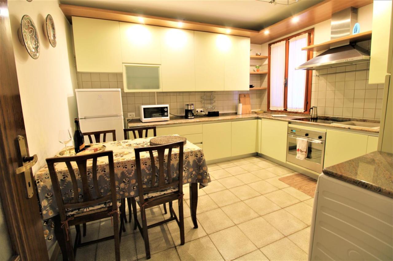 Charming Canal View San Marco Apartament Wenecja
